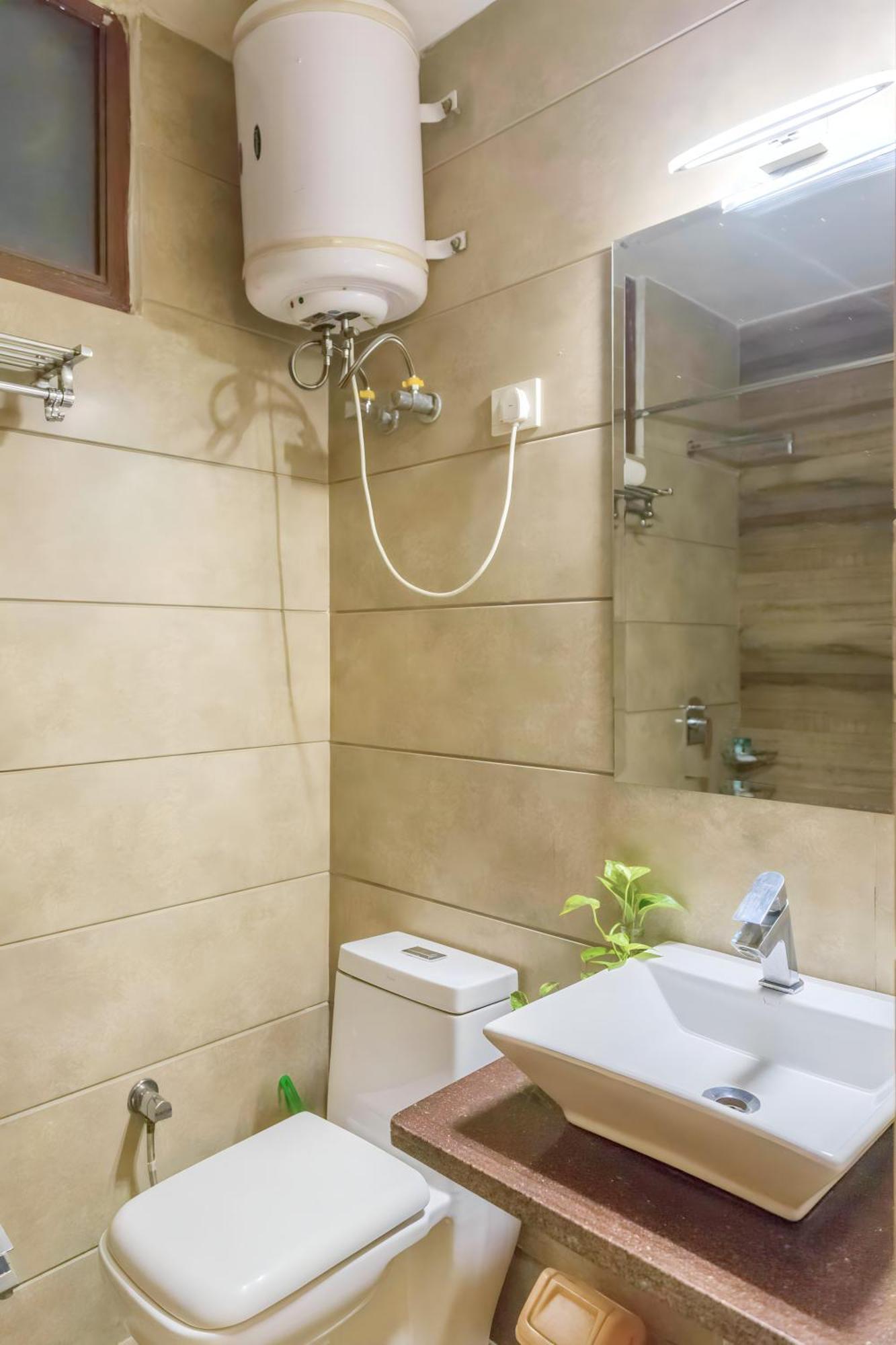 ניו דלהי Woodpecker Apartments Hauz Khas מראה חיצוני תמונה